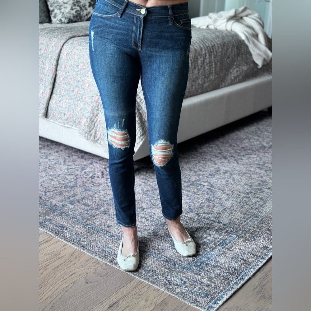Frame Le Skinny De Jeanne Destroyed Skinny Jean's In Walgrove Size 27